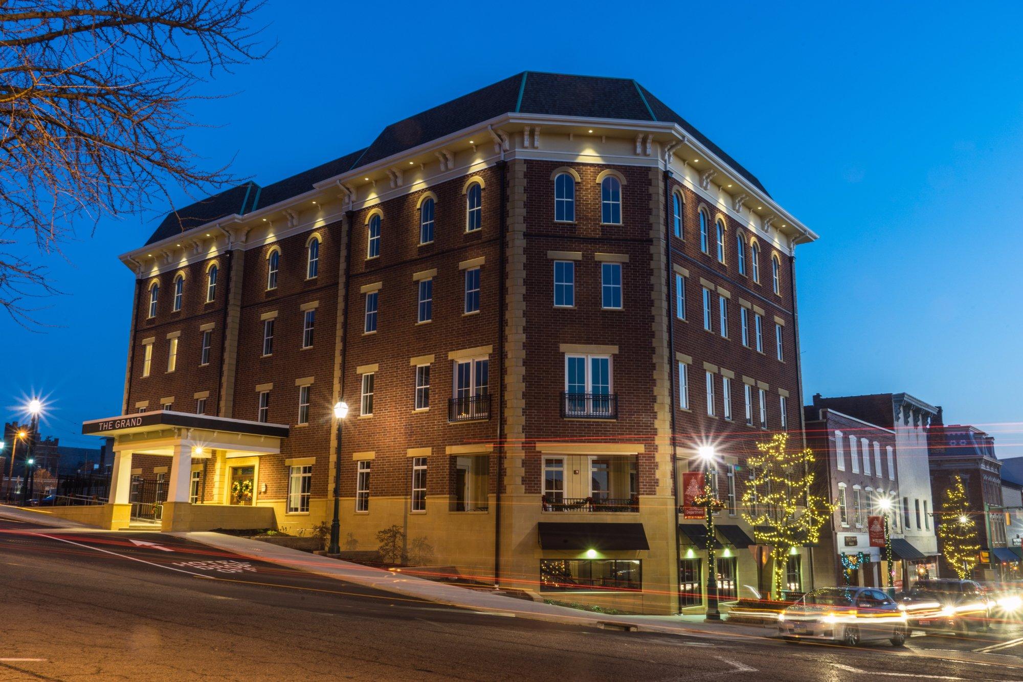 The Mount Vernon Grand Hotel Exterior foto